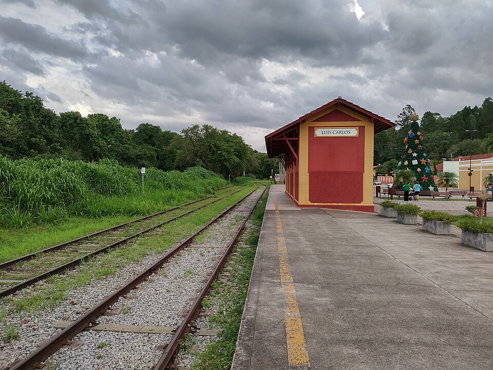 Artesanato e lojas na Vila Luís Carlos
